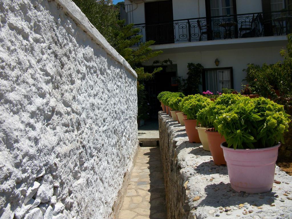Jasmine'S Guest House Karlovassi Cameră foto