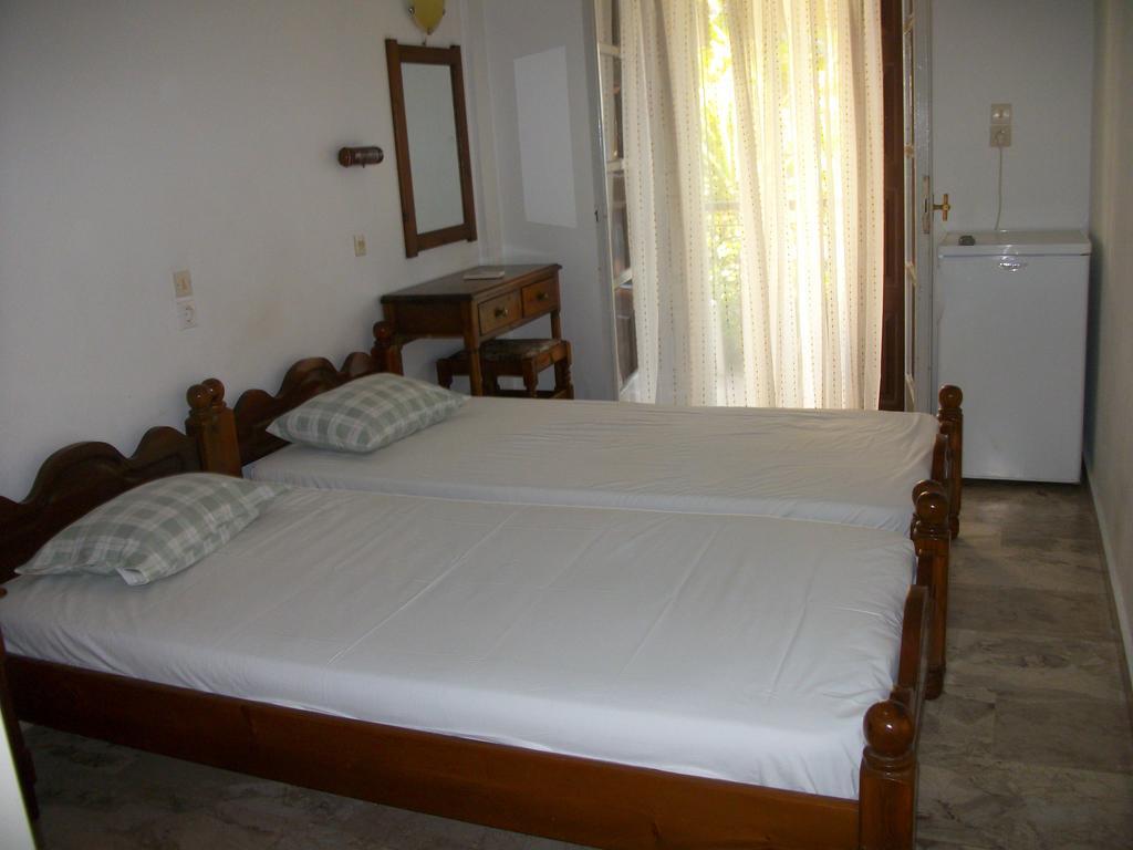 Jasmine'S Guest House Karlovassi Cameră foto